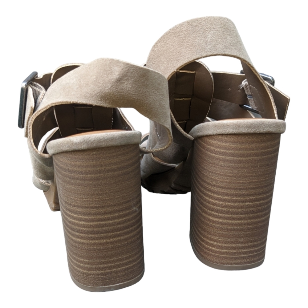 Tan brown nude suede stack heels NEAR NEW buckle sandals 9.5 Universal Thread - Picture 4 of 7